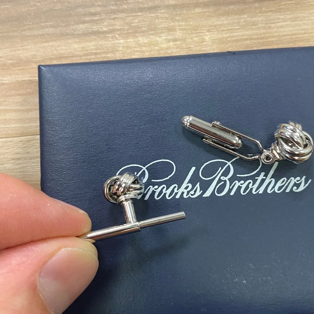 Brooks Brothers 2 Cufflinks 2 Shirt Studs Formal Love Knot Silver Tone Metal